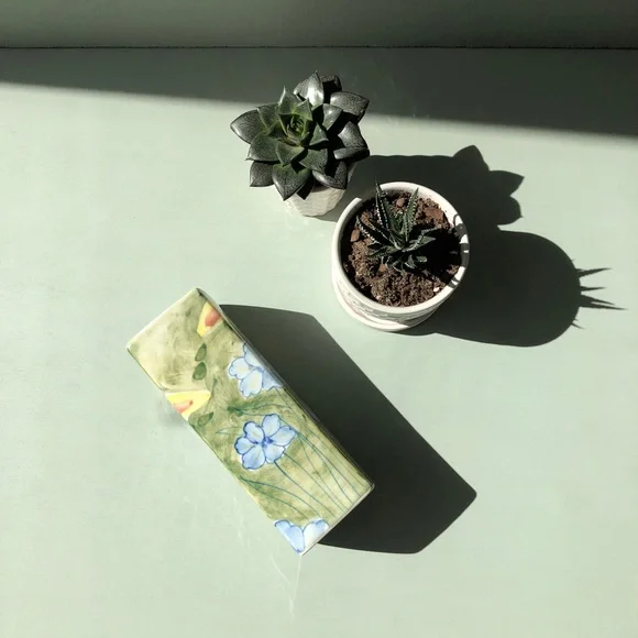 Vintage Square Vase - Picture 3 of 7